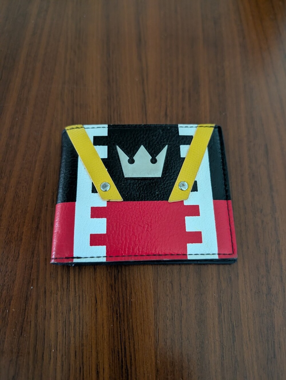 Kingdom Hearts Sora Outfit Crown Emblem Bi Fold Wallet Pre Owned